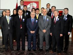 Vali Şahin: Vergi Vermek İnsanlık Görevidir