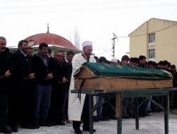 Kalbine Yenik Düşen Öğrenci Toprağa Verildi