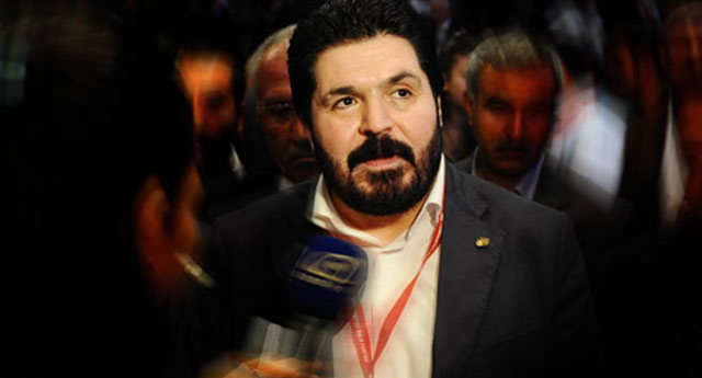 Savcı Sayan CHP'lilerle Yumruklaştı