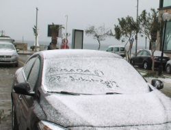 Kuşadası'na Bir Ayda İkinci Kar Yağdı