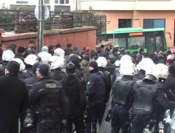 Maaş Protestosu Yapan Libyalı Gazilere Biber Gazlı Müdahale