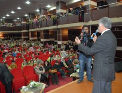 Adıyamanlı 5 Bin Çocuk Tiyatroya Koştu