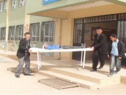 Tatbikatı Gerçek Sanan Köylüler Yangını Söndürdü