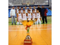 Özel Konuralp'ten Çifte Şampiyonluk