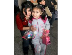 Üniversitelilerden Otistik Çocuklara Oyuncak Kampanyası