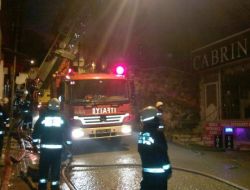 Bekar Evinde Çıkan Yangın Paniğe Sebep Oldu