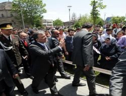 'cumhur' Başkanını Bekliyor