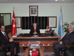 Vali Çiçek: Başarılı Projelerle Eğitim Kalitesini Üst Seviyelere Çıkartacağız