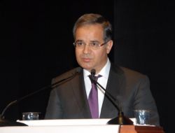 Vali Tapsız: Deprem Kuşağındaki Burdur'da Tedbir İçin Geç Kalınmamalı