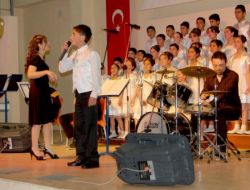 Güroymaklı Çocuklar 15 Dilde Konser Verecek