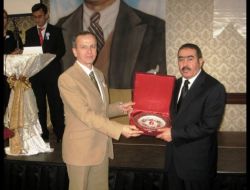 Osmaniye'de Vergi Rekortmenleri Ödüllendirildi