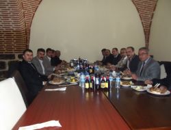 Karapınar’da Kuzu Çevirmeli Kaynaşma Yemeği