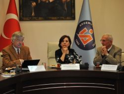 Alman Profesör: Türkler Almanya’ya Vizesiz Girebilir