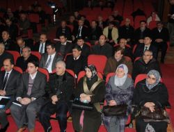 Vali Söz Verdi: Bozuk Yollar Onarılacak