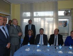 Ak Parti Milletvekilleri İncelemelerde