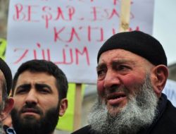 Suriye'de Ölenler İçin Gıyabi Cenaze Namazı