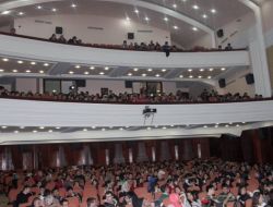 Bursa Orhangazi Üniversitesi Gençleri Tiyatroda Buluşturdu