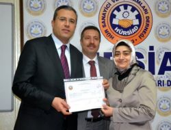 Grafikerlik Eğitiminin İlk Kurunu Tamamlayanlar Sertifikalarını Aldı