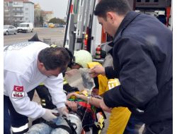 Edirne’de Trafik Kazası: 2 Kişi Ağır Yaralandı