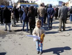 Bdp’nin Kadın Mitingine Katılım Az Olunca Erkekler De Alana Alındı