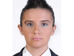 Thy'nin Kabin Görevlisini Ölüm Tatilde Yakaladı