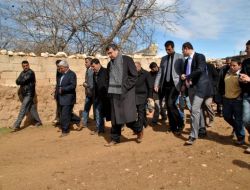 Vali Güvenç: Devletin Her Kuruşu Harcanacak, Çamurlu Yol Olmayacak