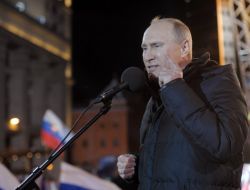 Sandıkların Yüzde 60’ı Açıldı, Putin Oylarını Yüzde 65’e Çıkardı