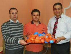 Engellileri Sevindirmek İçin Kapak Topluyorlar