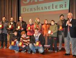 Sabah Dershanesi, Şampiyon Öğrencilerini Ödüllendirdi