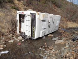 Öğrenci Servisi Şarampole Uçtu