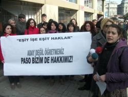 Atanamayan Öğretmenlerden Paso Eylemi