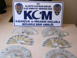 İngiliz Turistler Alanya’ya, Sahte Hindistan Parası Bozdurmak İçin Gelmiş