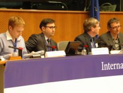 Ap İlk Kez Göçmenlerin Geniş Katılımlı Eğitim Konferansına Ev Sahipliği Yapıyor