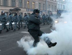 "Gösteriler Biter, Vatandaşlar Türkiye’ye Tatile Hazırlanıyor"