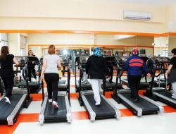 Lokaller, Kadınlara Hem Spor Yapma Hem De Mesleki Eğitim Fırsatı Sunuyor