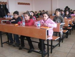 Seviye Belirleme Sınavına 10 Bin Öğrenci Katıldı