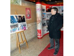 Necmettin Erbakan Fotoğraf Sergisiyle Anılıyor