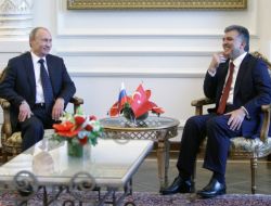 GÜL, PUTİN'İ KUTLADI!