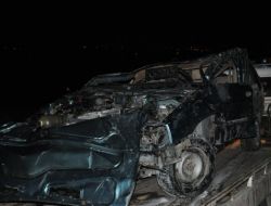 Kontrolden Çıkan Otomobil İnşaat Çukuruna Uçtu