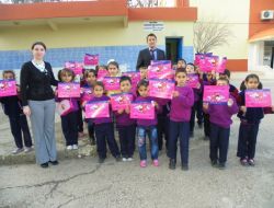 Köpük Balığı İle Öğrencilere El Temizliğini Aşılıyorlar