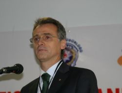 Güven: Kadınlar, Hayatın Her Alanında Fedakarlığı Temsil Ediyor