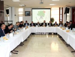 Başkan Akgül, Esnafla İstişare Toplantısı Düzenledi