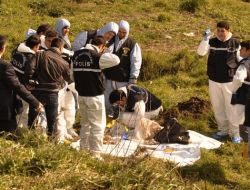 Polis, Bayrampaşa’da A4 Patlayıcı Buldu