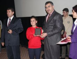 Kozan’da Güzel Şiir Okuma Yarışması Düzenlendi