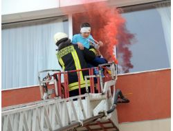 Özel Şehzade Mehmet İlköğretim'deki Deprem Tatbikatı Gerçeği Aratmadı