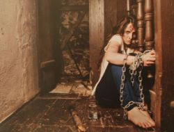 'Kadına Şiddetin Derin 100’ü'nü Sergilediler