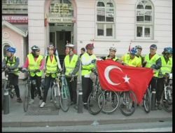 Bisikletliler Anıtkabir Yolunda