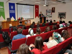 Gençler Arap Baharı'nı Konuştu