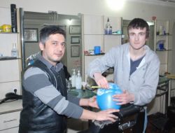 Çıraklar, Berberlik Mesleğine Balon Traşı İle Başlıyor