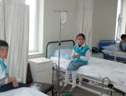 22 Öğrenci Yemekten Zehirlendi